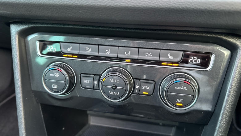 Volkswagen Tiguan 2.0 TDi 150 SEL 5dr DSG Diesel Estate